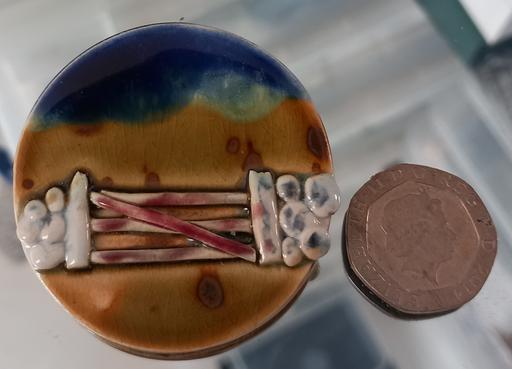 Buy & Sell Skelmersdale West Lancashire - Photos for handpainted country scene ceramic brooch