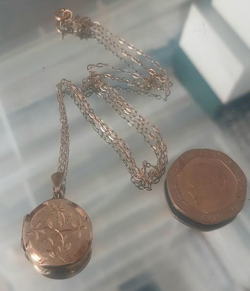 Buy & Sell Thatto Heath Saint Helens - Photos for Joseph Rodgers & Sons engraved locket