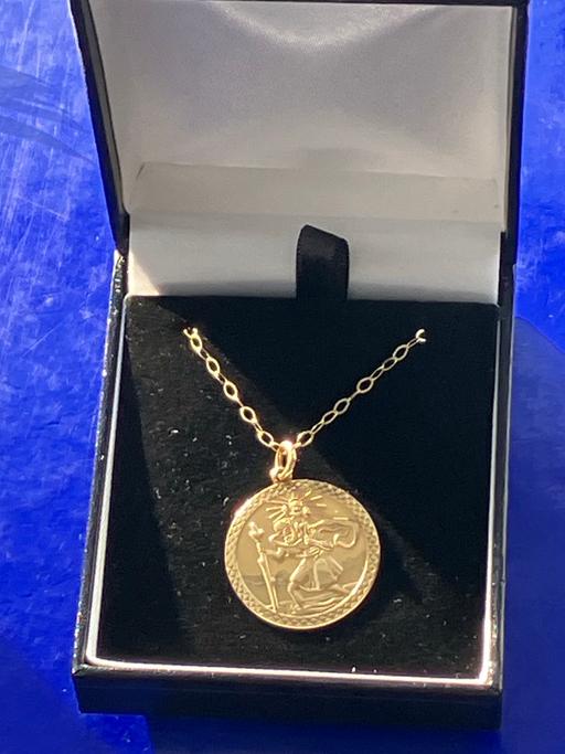 Buy & Sell Yeovil Somerset - Photos for 9ct Gold Saint Christopher Medal & Chsin 375
