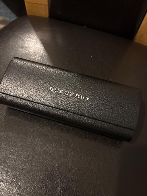 Buy & Sell Cambridge Heath East London - Photos for Burberry sunglasses