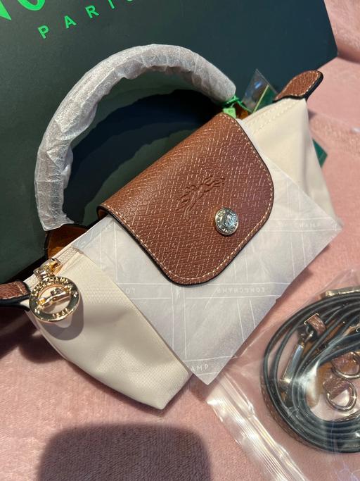 Buy & Sell Feltham Hounslow - Photos for Longchamp mini beige bag