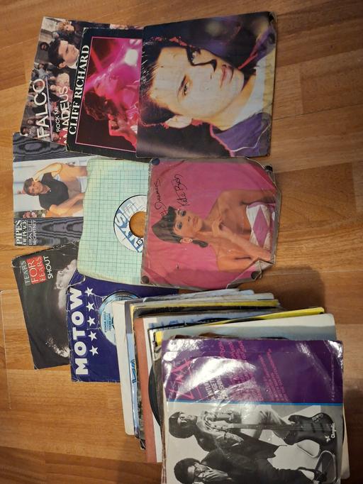 Buy & Sell Stanwell Spelthorne - Photos for 7