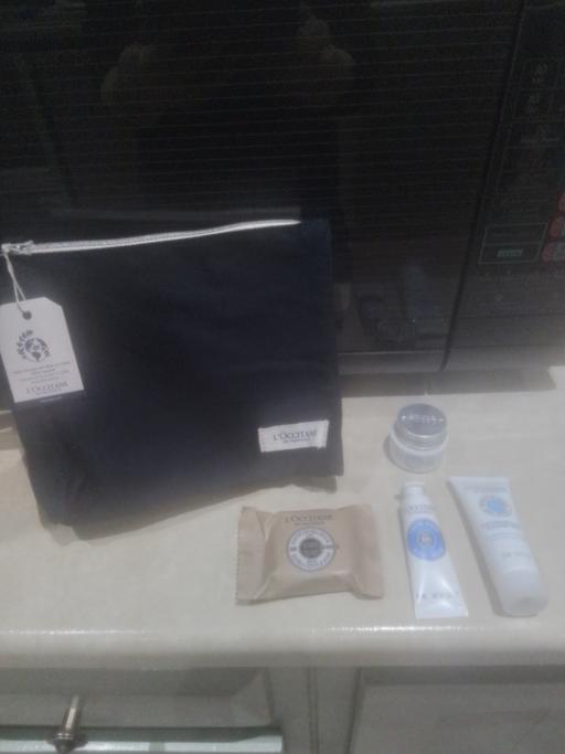 Buy & Sell Sutton Coldfield Birmingham - Photos for BRAND NEW L'OCCITANE MAKEUP BAG AND TOILETRIE