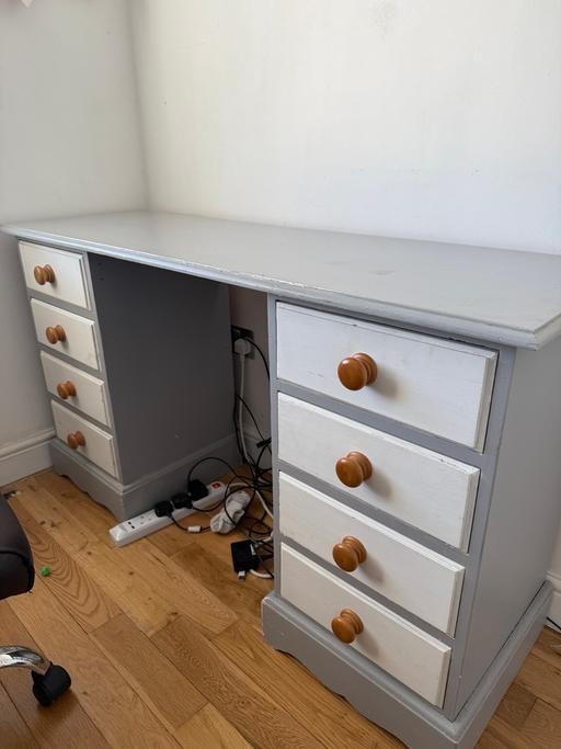 Buy & Sell Sundon Luton - Photos for Solid wooden desk drawers