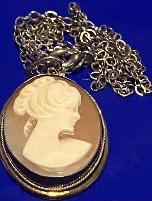 Buy & Sell Yeovil Somerset - Photos for Antique 9ct gold plate cameo necklace 925