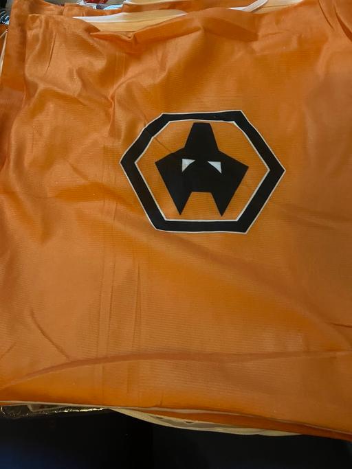 Buy & Sell Wednesfield Wolverhampton - Photos for New wolves cushion cover 18x18”