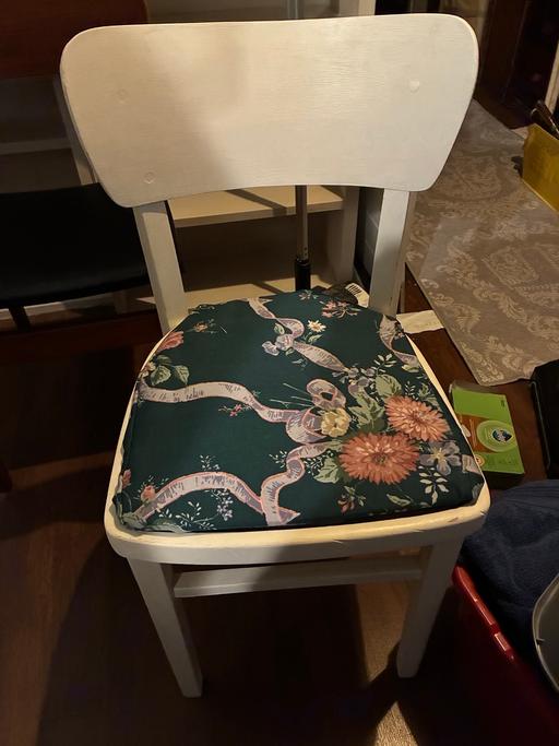 Buy & Sell Lye Dudley - Photos for Old Chair