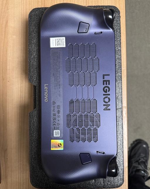 Buy & Sell Canary Wharf East London - Photos for Lenovo Legion Go S handheld