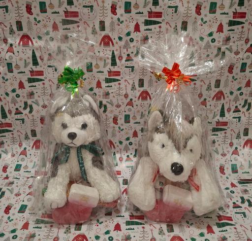Buy & Sell Old Street East London - Photos for 2 x Christmas Husky Plushy Gifts