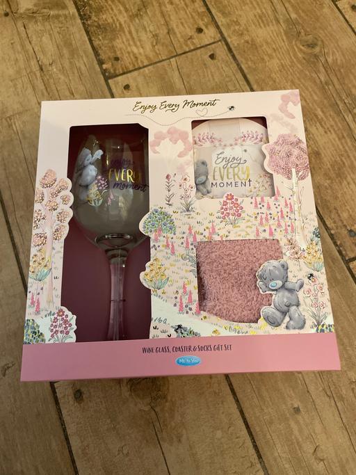 Buy & Sell Rowley Village Sandwell - Photos for Me to you glass, coaster and sock set NEW