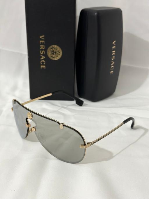 Buy & Sell Watford Three Rivers - Photos for Versace oversized sunglasses metallic