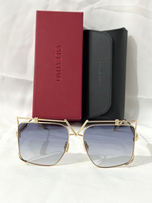 Buy & Sell Bushey Hertsmere - Photos for Women’s Square Sunglasses Blue Gold