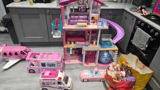 Buy & Sell Willenhall Walsall - Photos for Barbie Bundle