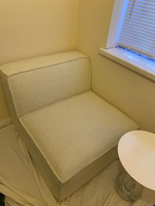 Buy & Sell Cadmore End Buckinghamshire - Photos for Boucle Lounge sofa