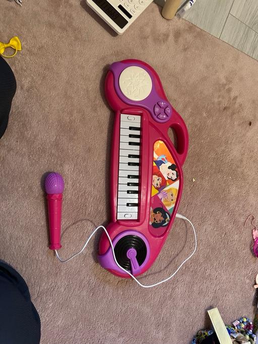 Buy & Sell Beckton East London - Photos for Disney piano