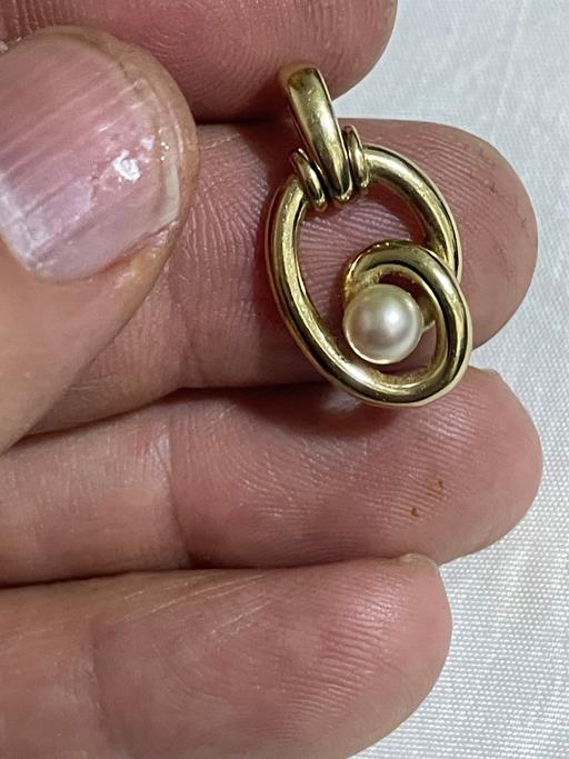 Buy & Sell Enfield Highway Enfield - Photos for Pearl silver pendant