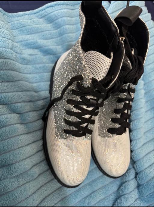 Buy & Sell Thornton Heath Croydon - Photos for Silver Sparkling Combat Boots