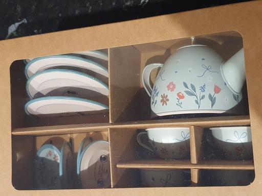 Buy & Sell Lower Sydenham South East London - Photos for small metal child's tea set