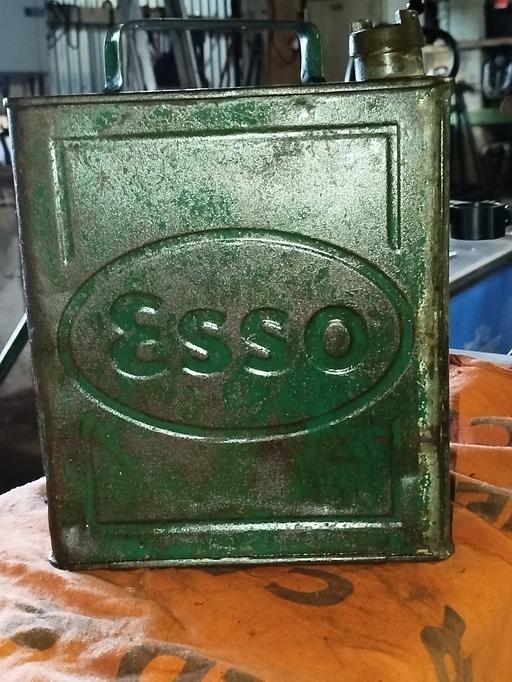 Buy & Sell Tame Valley Industrial Estate Tamworth - Photos for Vintage ESSO 2 Gallon Petrol Can