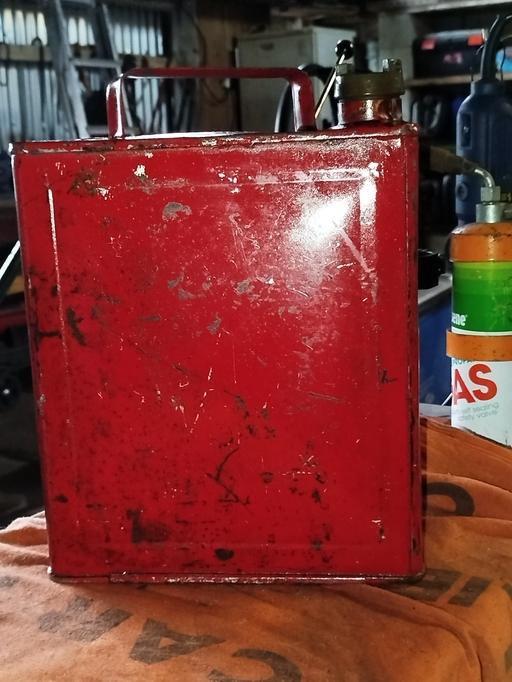 Buy & Sell Hockley Tamworth - Photos for Vintage ESSO 2 Gallon Red Petrol Can