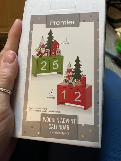 Buy & Sell Wednesfield Wolverhampton - Photos for New 15cm high advent calendars red n green