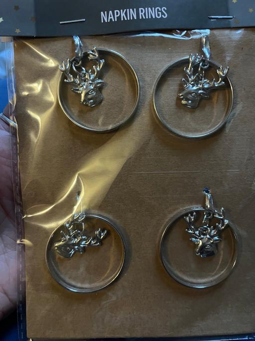 Buy & Sell Wednesfield Wolverhampton - Photos for New gold n silver napkin rings 1£ a pack lots