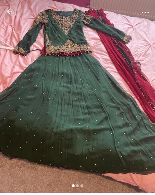 Buy & Sell Barking Barking and Dagenham - Photos for Lehanga choli 