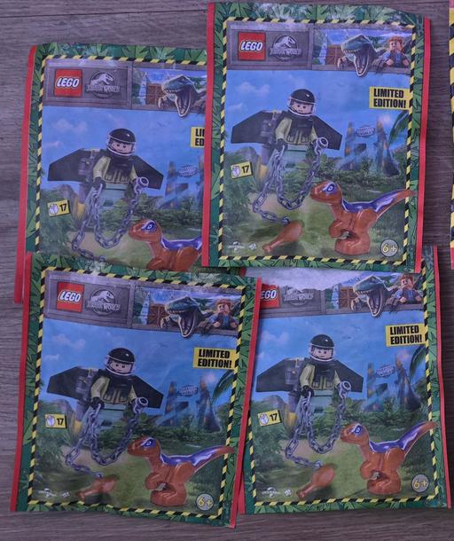 Buy & Sell Wolverhampton West Midlands - Photos for LEGO JURASSIC PARK RANGER MINIFIG Sealed Bag