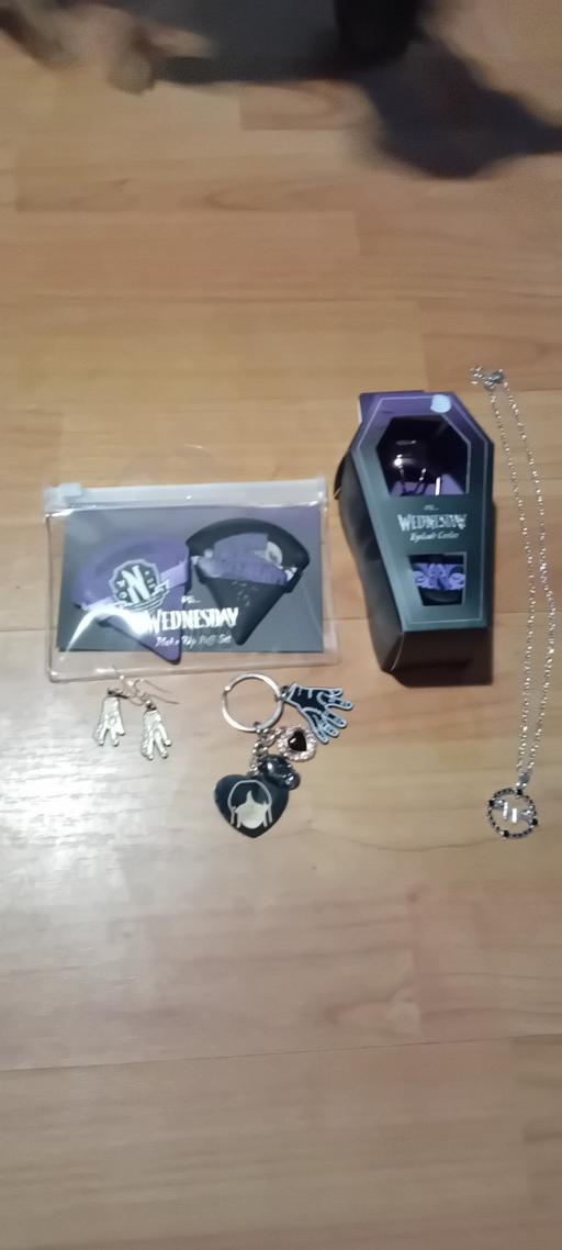 Buy & Sell Bilston Wolverhampton - Photos for brand new Wednesday bundle