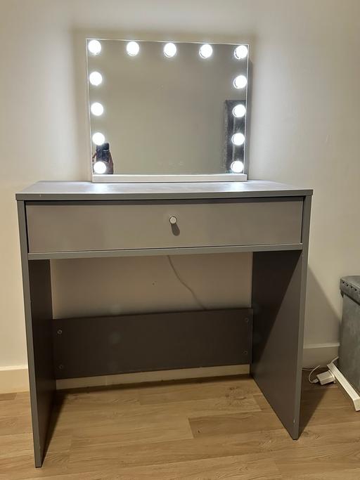 Buy & Sell Edge Hill Liverpool - Photos for Desk / Dressing Table