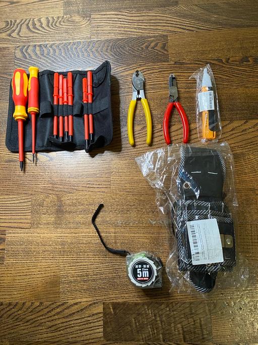 Buy & Sell West Norwood South East London - Photos for Brand New Electrician Tool Set