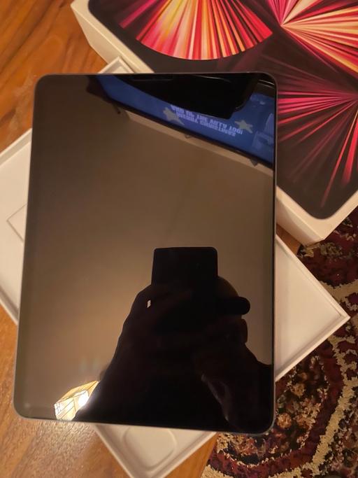 Buy & Sell Small Heath Birmingham - Photos for iPad Pro 11 inch new gen 2nd gen 128gb boxed
