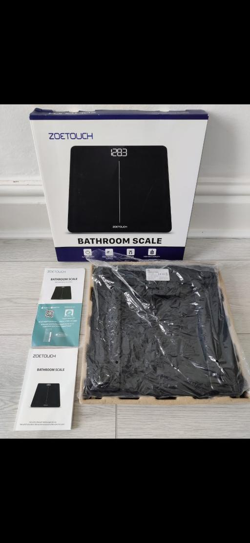 Buy & Sell Worsthorne Burnley - Photos for Zoetouch glass bathroom scale