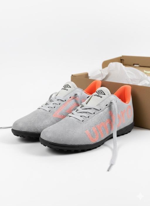 Buy & Sell Southfield Pendle - Photos for Umbro football shoes