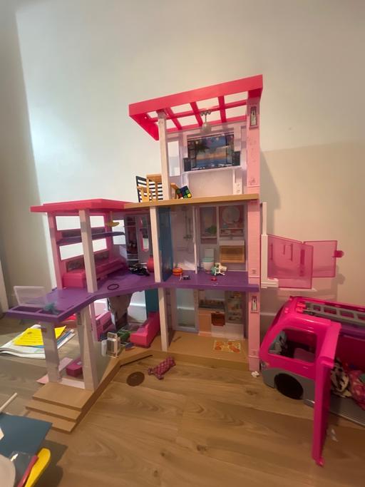 Buy & Sell Wanstead East London - Photos for Barbie dream house