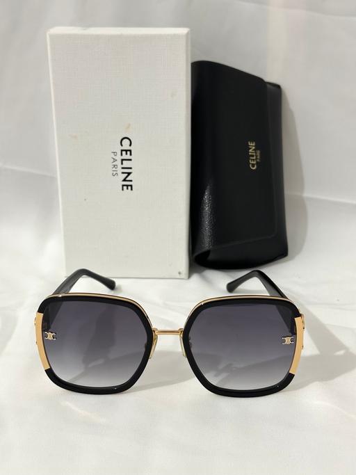 Buy & Sell Bushey Hertsmere - Photos for Women’s Square Sunglasses