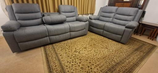 Buy & Sell Burton-on-Trent East Staffordshire - Photos for 2+3 seater fabric recliners