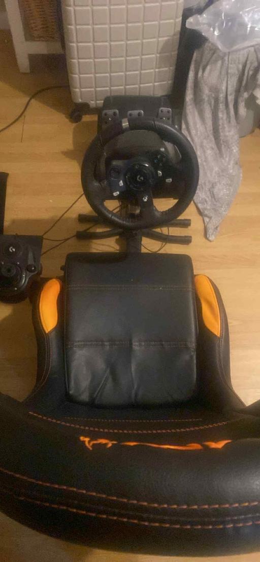 Buy & Sell Urmston Trafford - Photos for Logitech wheel G920 with adx chair