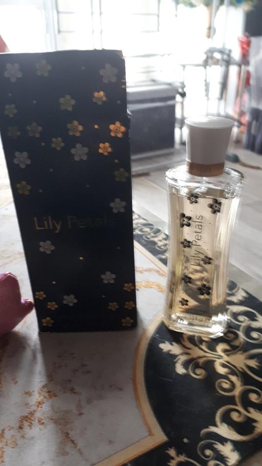 Buy & Sell Sunbury-on-Thames Spelthorne - Photos for perfume
