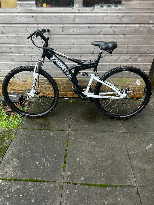 Buy & Sell Willenhall Walsall - Photos for Adult mountain bike ( APOLLO TRAX )