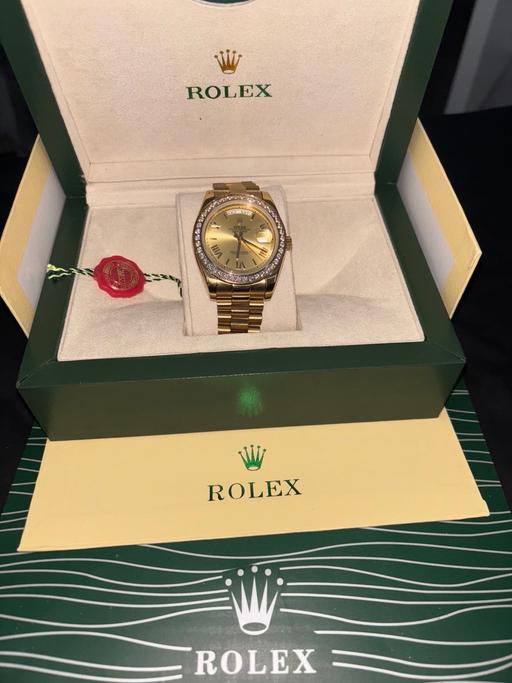 Buy & Sell Reading Town Centre Reading - Photos for Day date 40