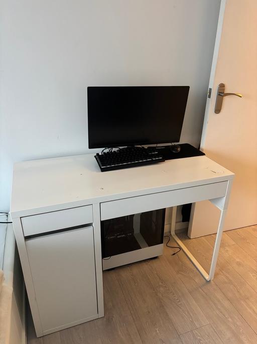 Buy & Sell Grahame Park North West London - Photos for White desk