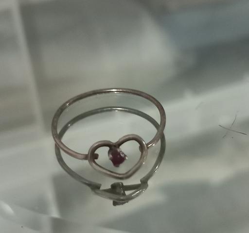 Buy & Sell Thatto Heath Saint Helens - Photos for vintage sterling silver wire ruby ring