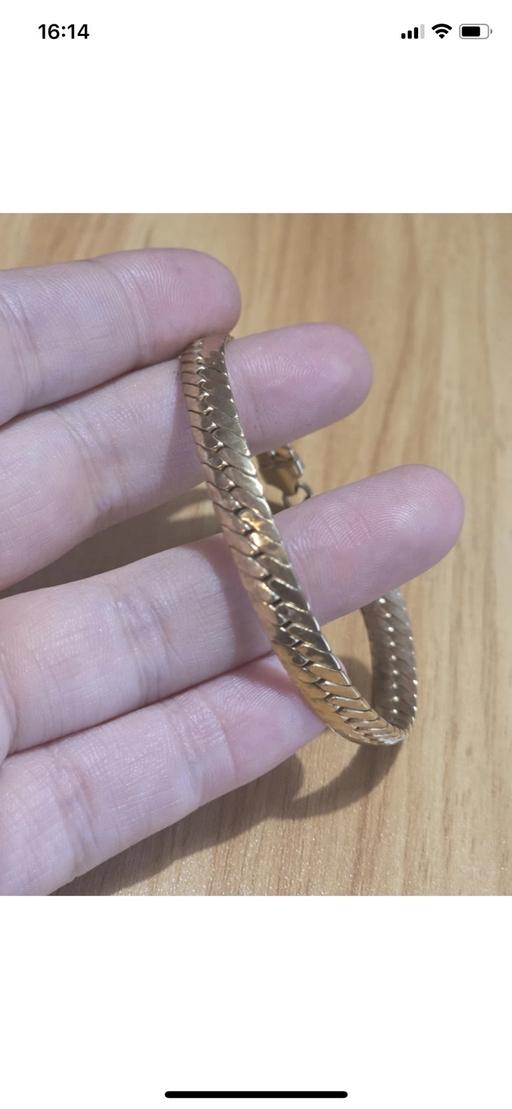 Buy & Sell Moseley Village Wolverhampton - Photos for 9ct gold hallmarked herringbone bracelet