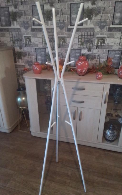 Buy & Sell Swinley Wigan - Photos for MODERN COAT STAND