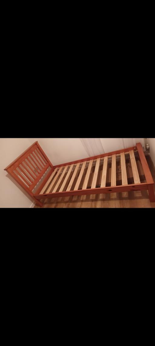 Buy & Sell Hayes Hillingdon - Photos for Wooden Single Bed Frame - Oak stain