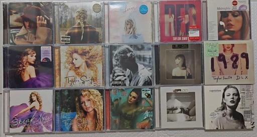 Buy & Sell Ince Wigan - Photos for Taylor swift CDs