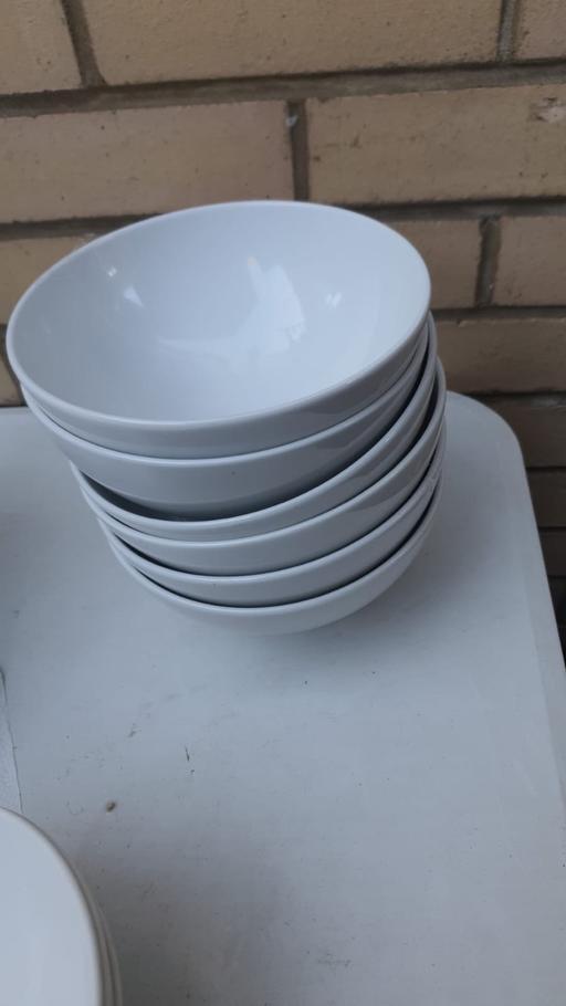 Buy & Sell Camberwell South East London - Photos for 10 White porcelain bowls