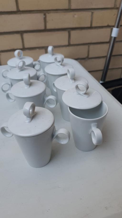 Buy & Sell Camberwell South East London - Photos for White porcelain coffee mugs with lids