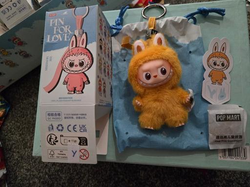 Buy & Sell Shelfield Walsall - Photos for labubu's Pin for love keyrings